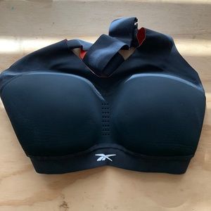 📣LAST CHANCE📣 Reebok pure move sports bra size MEF black